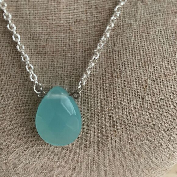 Faceted tearsrop Glass bead pendant necklace - Picture 2 of 8